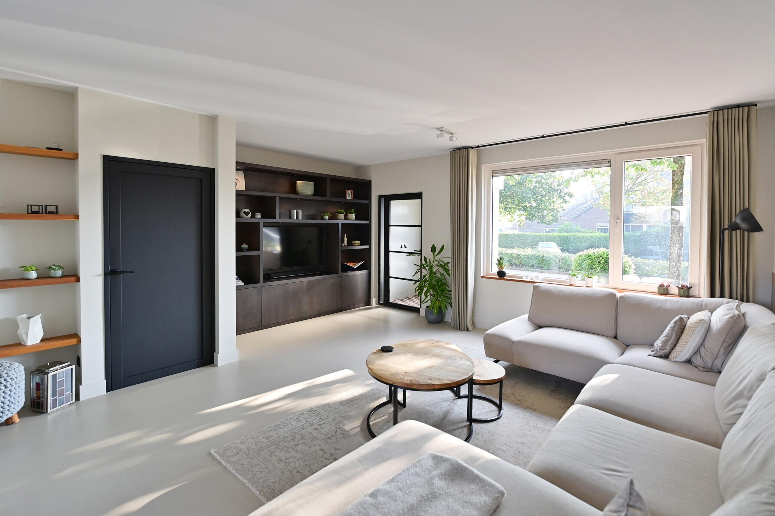 Tussenwoning te koop: Kruin 4, Huizen