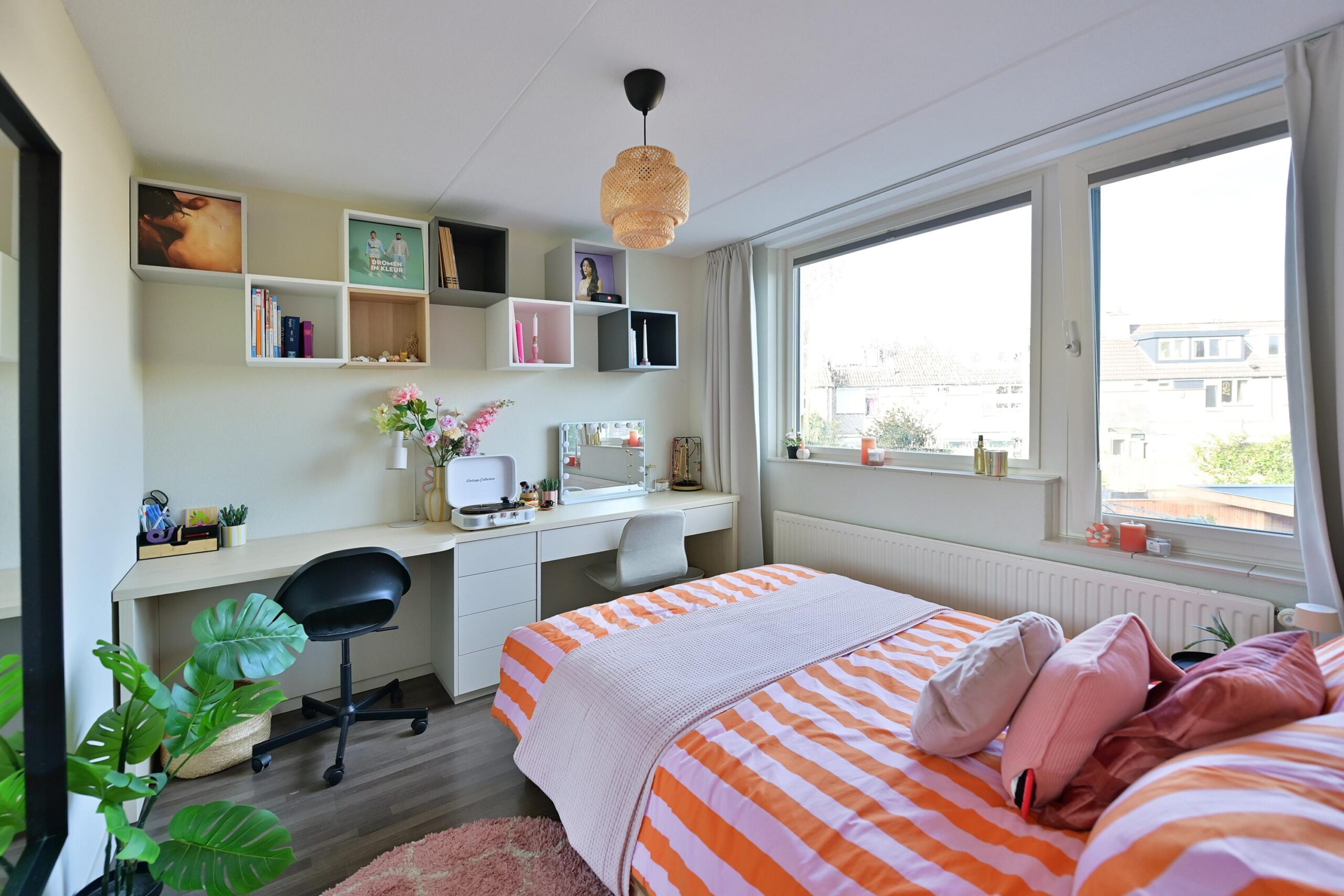 Tussenwoning te koop: Kruin 4, Huizen