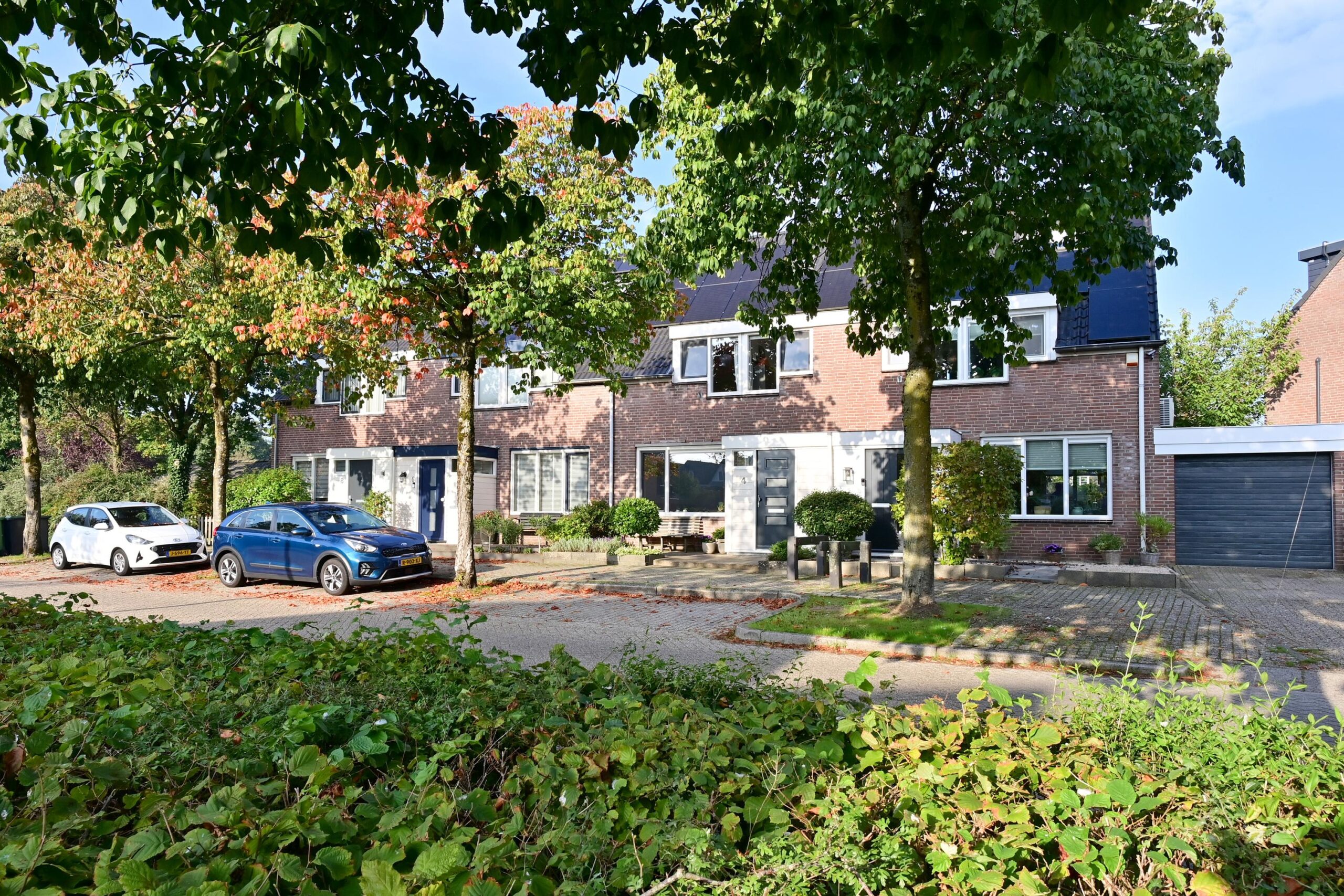 Tussenwoning te koop: Kruin 4, Huizen